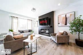 Modern Retreat - 3 King Beds - Garage - WiFi - Sleeps 10